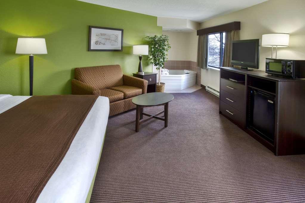 Quality Inn Oshkosh Kamer foto