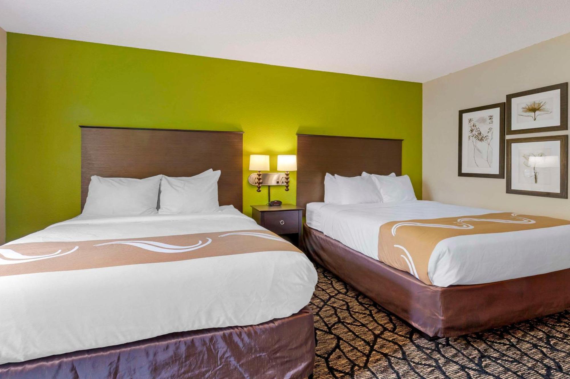 Quality Inn Oshkosh Buitenkant foto
